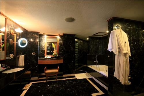 Royal Cliff Grand Hotel By Royal Cliff Hotels Group