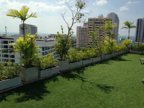 Park Royal 3 Apartment