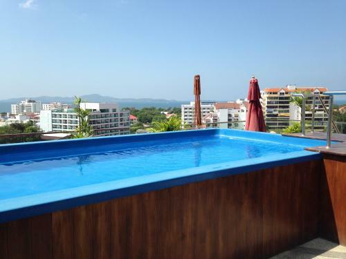 Park Royal 3 Apartment
