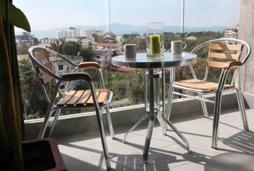 Park Royal 3 Apartment