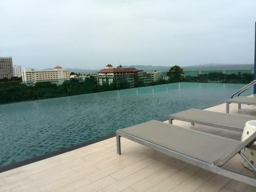 Aqua Apartments