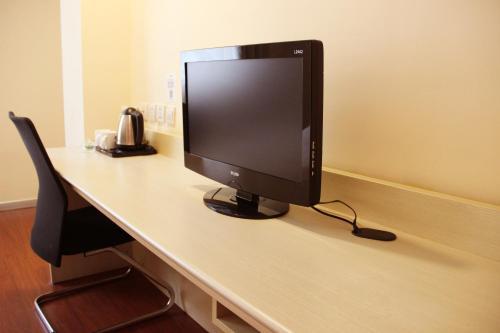 Hotel Hanting Express Tongxiang