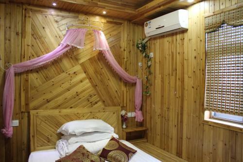 Posada Small Bridge Of Household