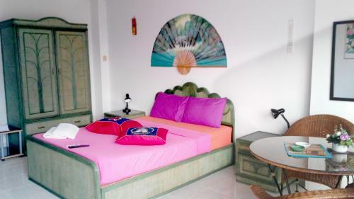 View Talay 1b Apartments
