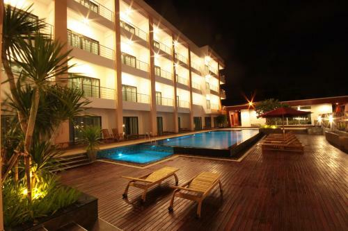 Hotel Paragon Suites Resort