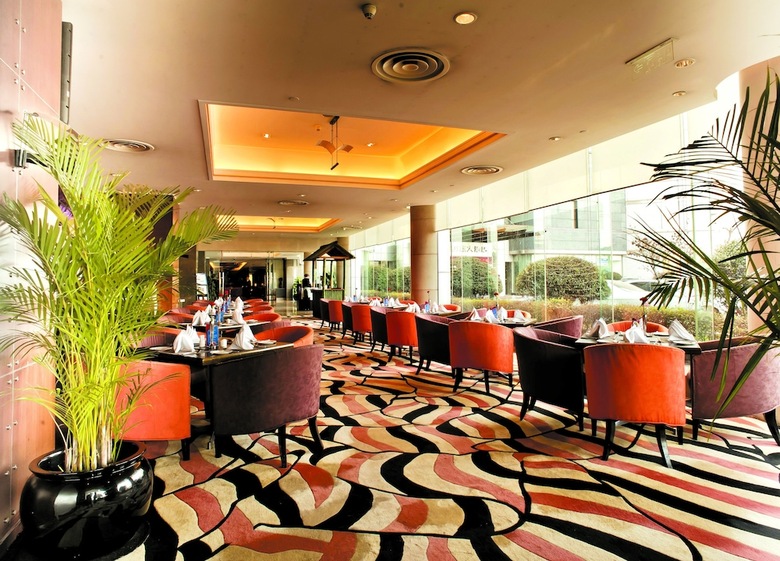 Howard Johnson Ginwa Plaza Hotel