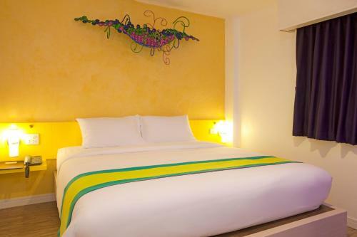 Hotel Holidays Home