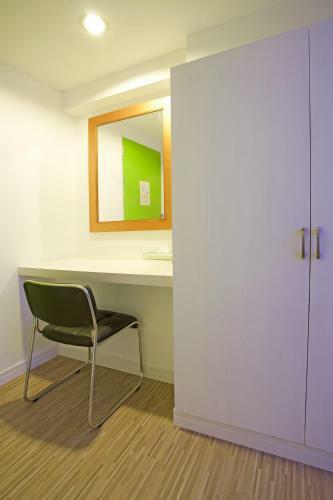 Hotel Holidays Home