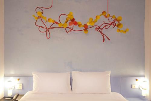 Hotel Holidays Home
