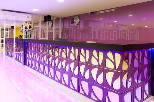 Hotel Holidays Home