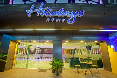 Hotel Holidays Home
