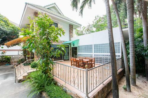 Hotel Selina Place