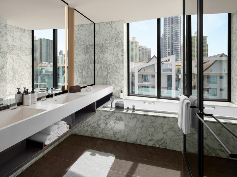 Gallery Hotel