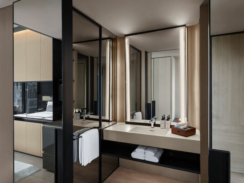 Gallery Hotel