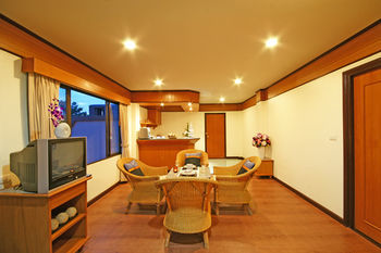 Hotel Botany Beach Resort