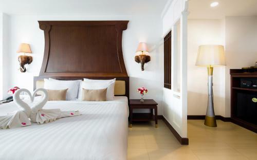 Aiyara Grand Hotel