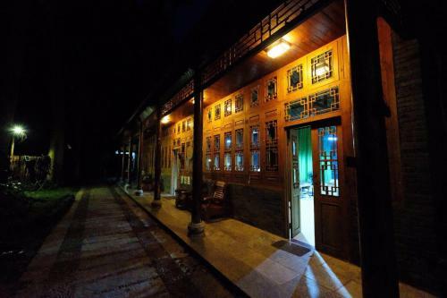 Hotel Longvillage