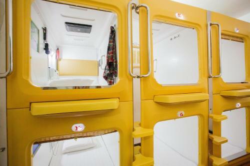Simple Capsule Hotel Xi'an Bell Tower Shuyuanmen