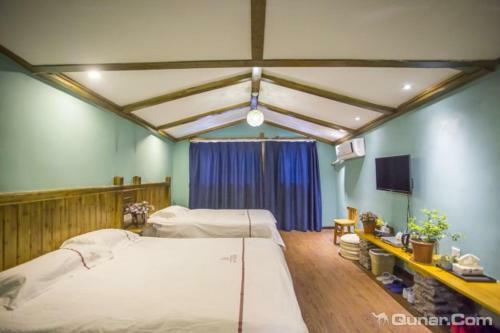 Posada Zhangjiajie April Hostel