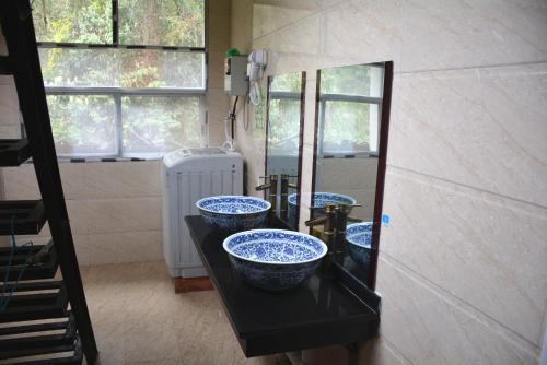 Zhangjiajie Peakcap Backpacker Hostel