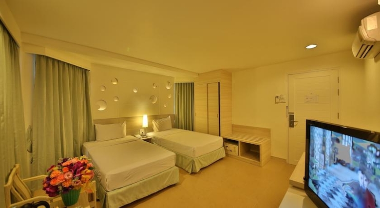 Sunshine Hotel And Residences