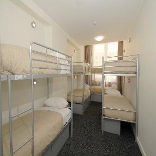Hostal Base Sydney