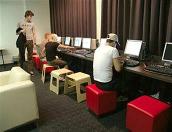 Hostal Base Sydney