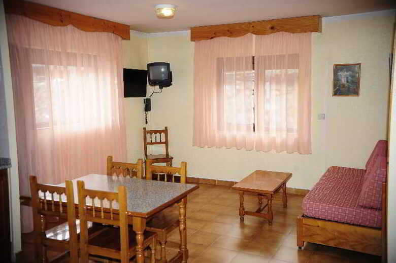 Apartamentos Deusol 3000