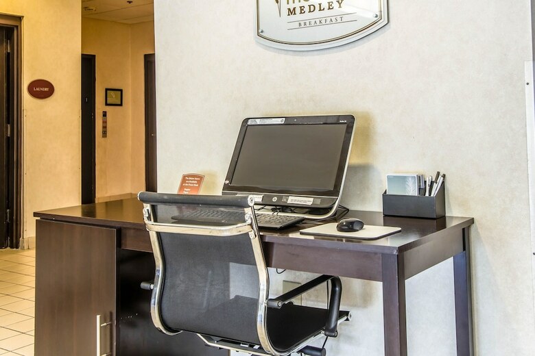 Hotel Sleep Inn Airport