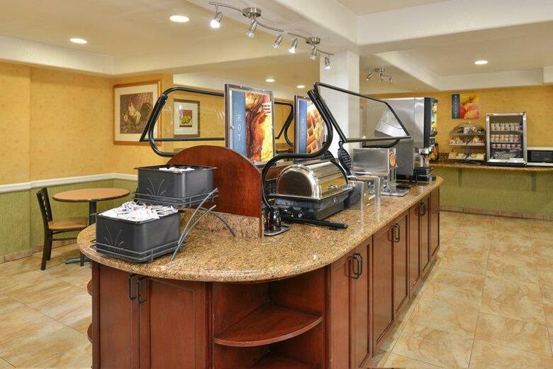 Hotel Best Western Raffles Inn & Suites