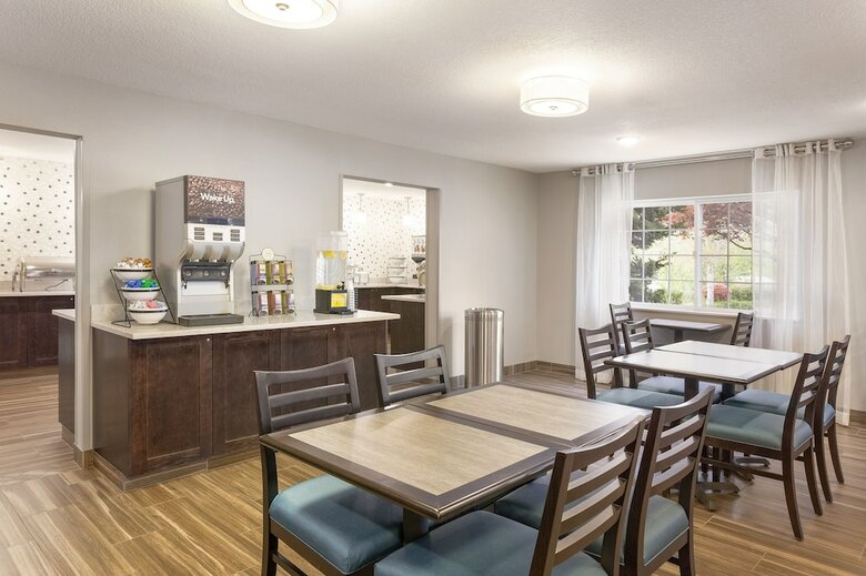 Hotel Comfort Inn & Suites