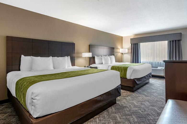 Hotel Comfort Inn & Suites
