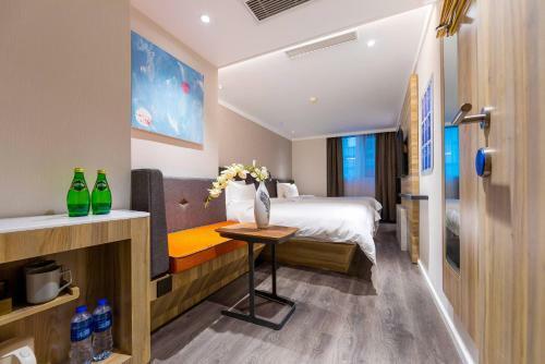 Hotel Hanting Express Zhenjiang Dashikou