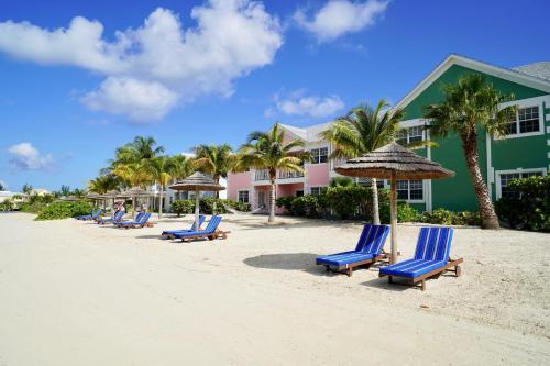 Hotel Sandyport Beach Resort