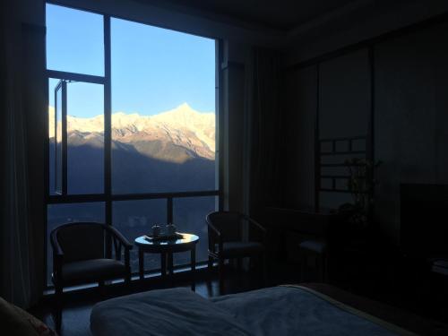 Mingzhu Hotel