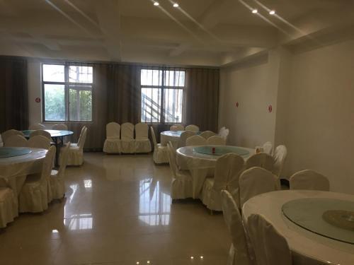 Mingzhu Hotel