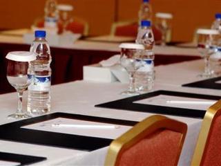 Hotel Golden Tulip Seeb Muscat