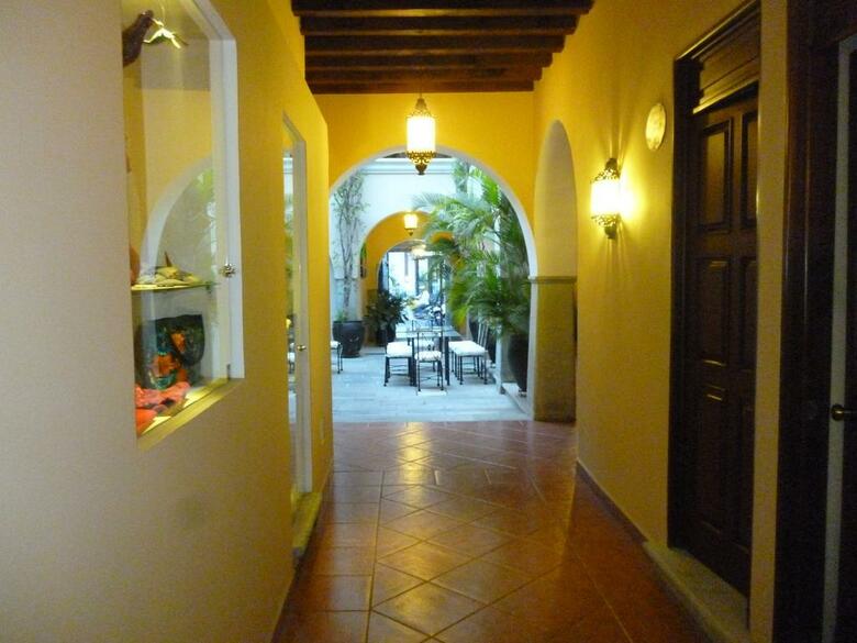 Hotel De La Parra