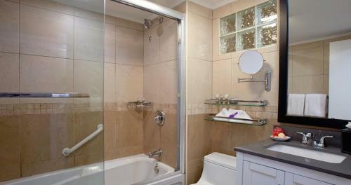 Apartamentos Suites At Divi Little Bay Beach Resort