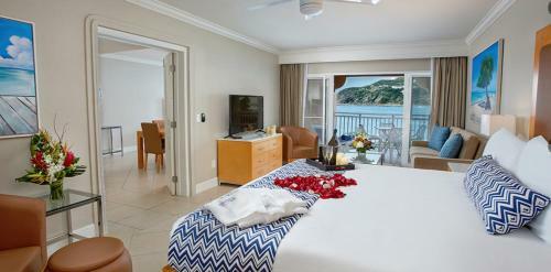 Apartamentos Suites At Divi Little Bay Beach Resort