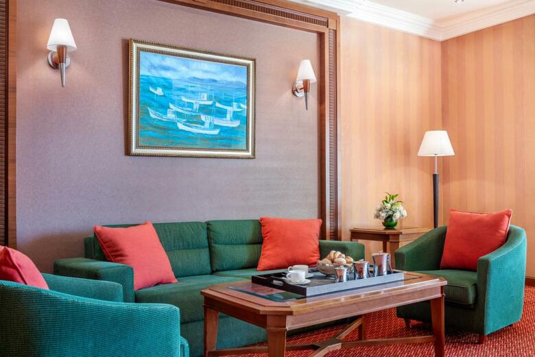 Al Raha Beach Hotel