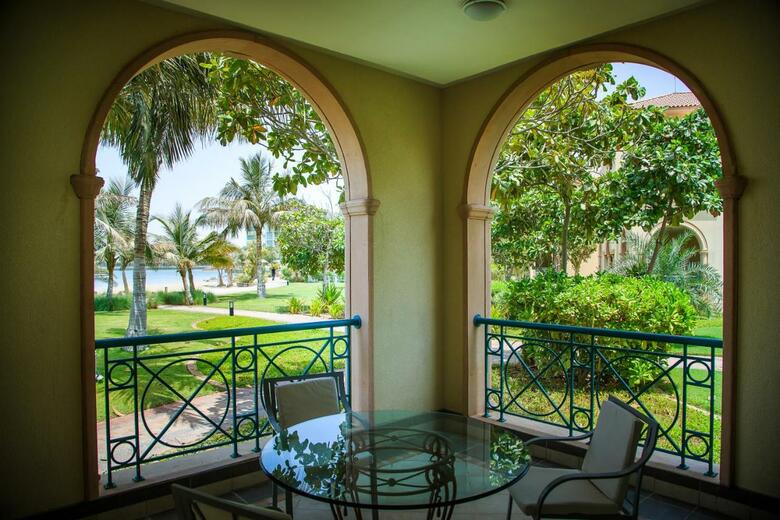 Al Raha Beach Hotel
