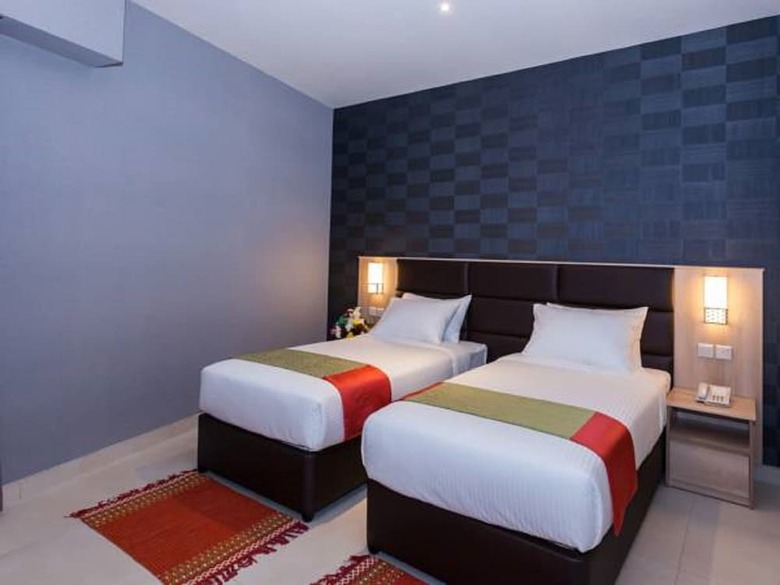 Flora Square Hotel