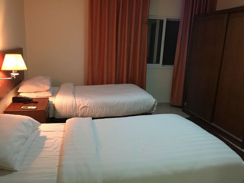 Zaina Plaza Hotel