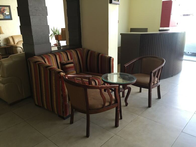 Zaina Plaza Hotel