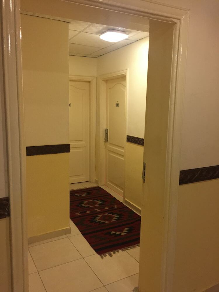 Zaina Plaza Hotel