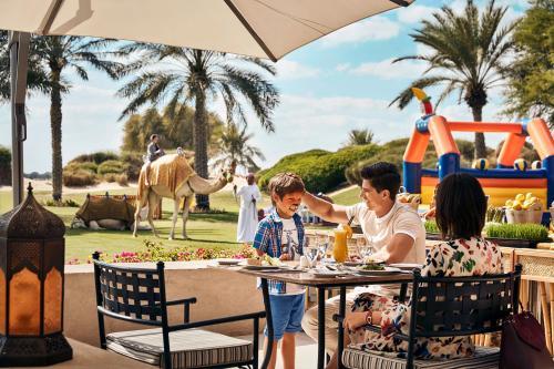Hotel Bab Al Shams Desert Resort And Spa