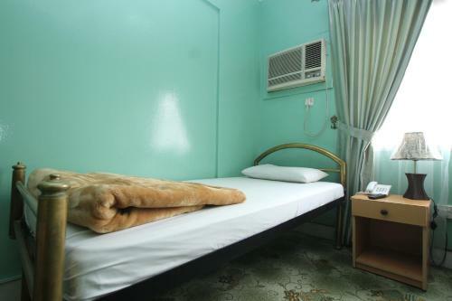 Zaineast Hotel
