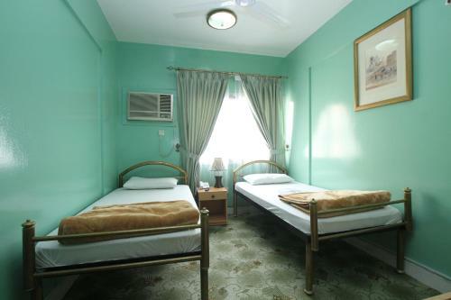 Zaineast Hotel