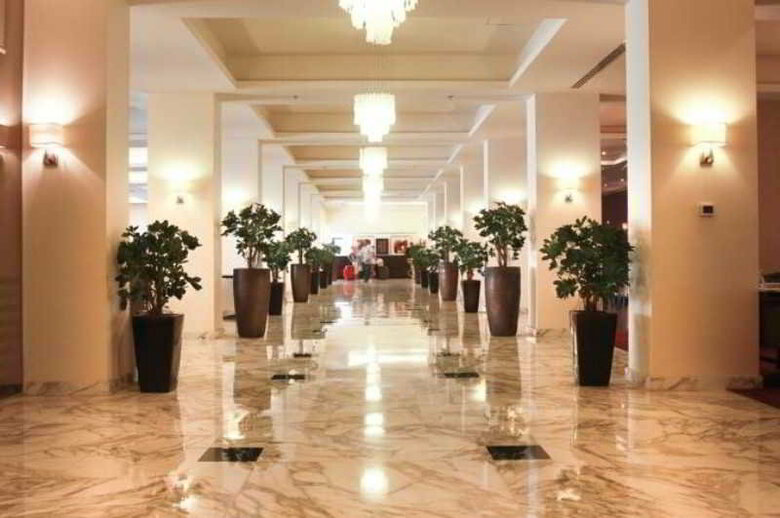 Grand Palace Hotel